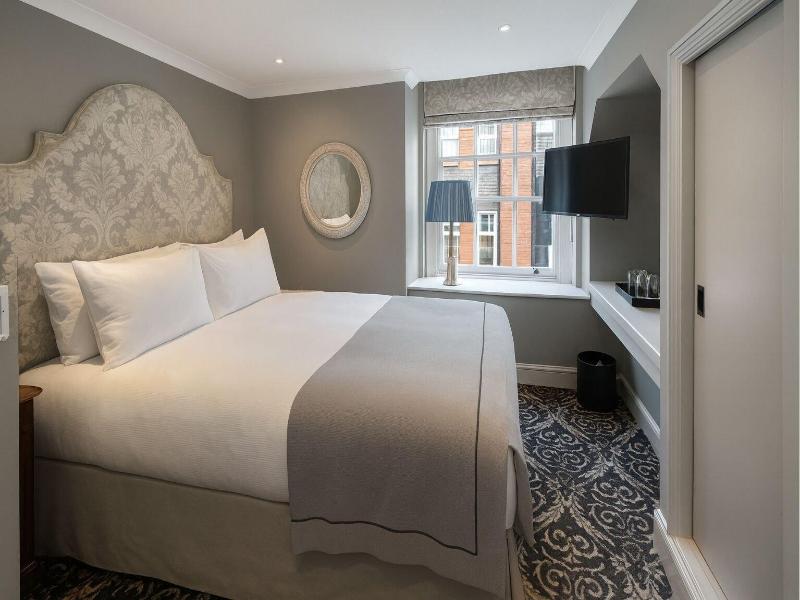 No 30 Knightsbridge - Oda