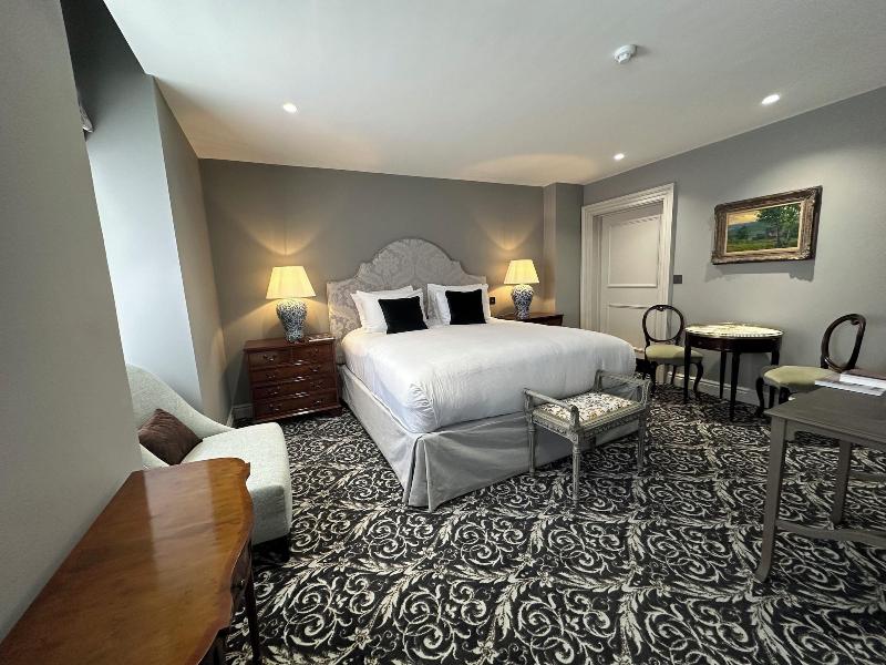 No 30 Knightsbridge - Oda