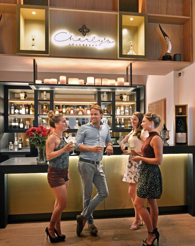 Boutique Hotel Steenhof Suites Adults Only - Bar