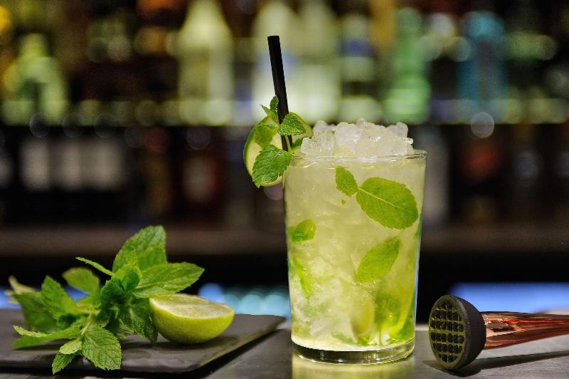 Van Der Valk Hotel Tiel - Bar