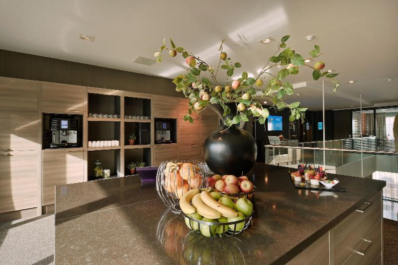 Van Der Valk Hotel Tiel - Lobi