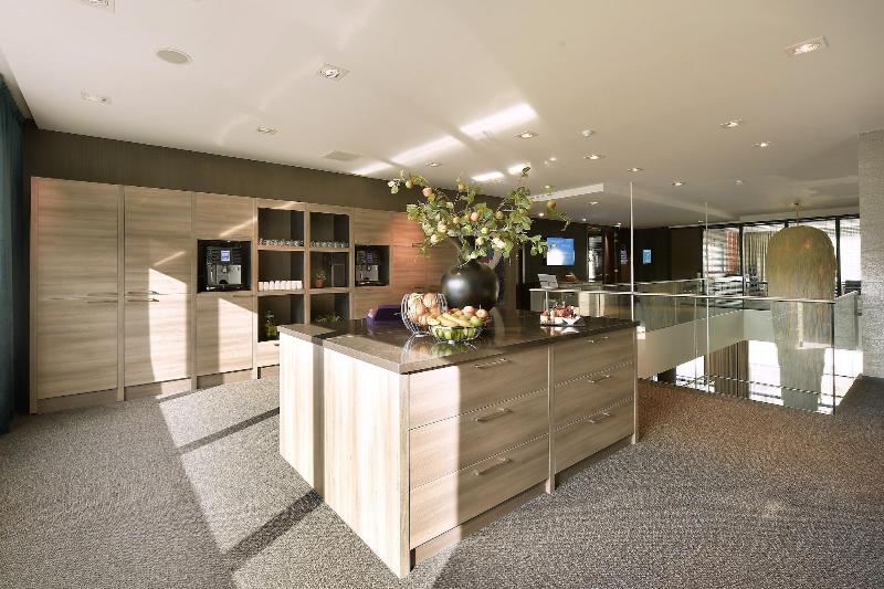 Van Der Valk Hotel Tiel - Lobi