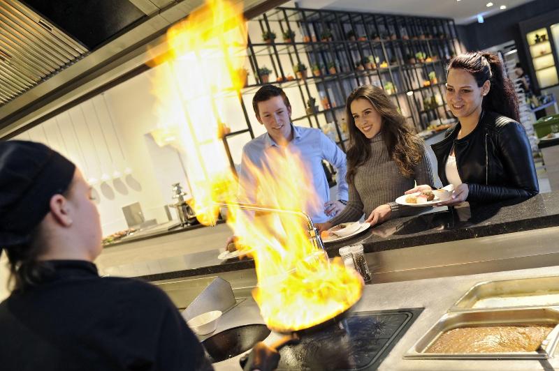 Van Der Valk Hotel Tiel - Restoran