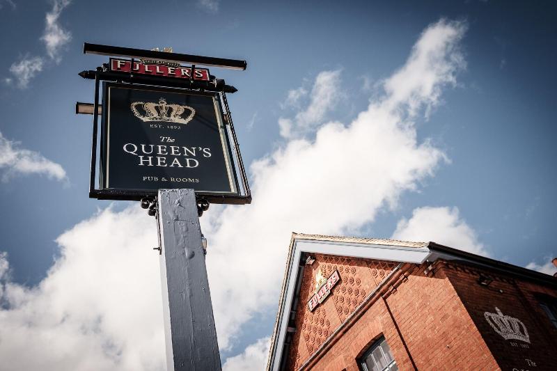 The Queen S Head - Genel