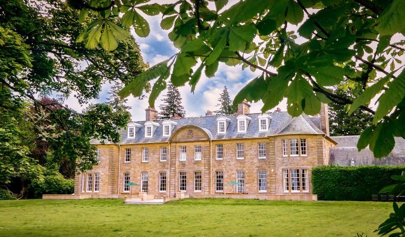 Blervie House - Genel