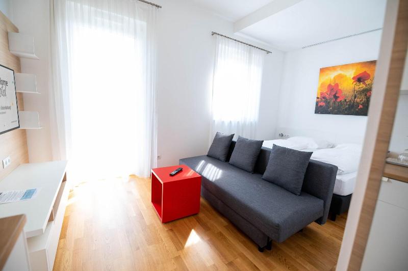 Shome Self Check In Hotel Graz - Oda