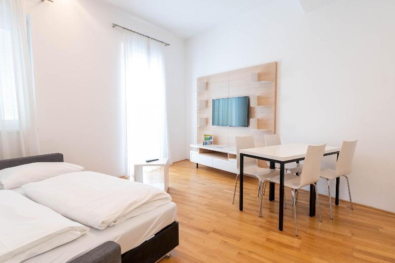Shome Self Check In Hotel Graz - Oda