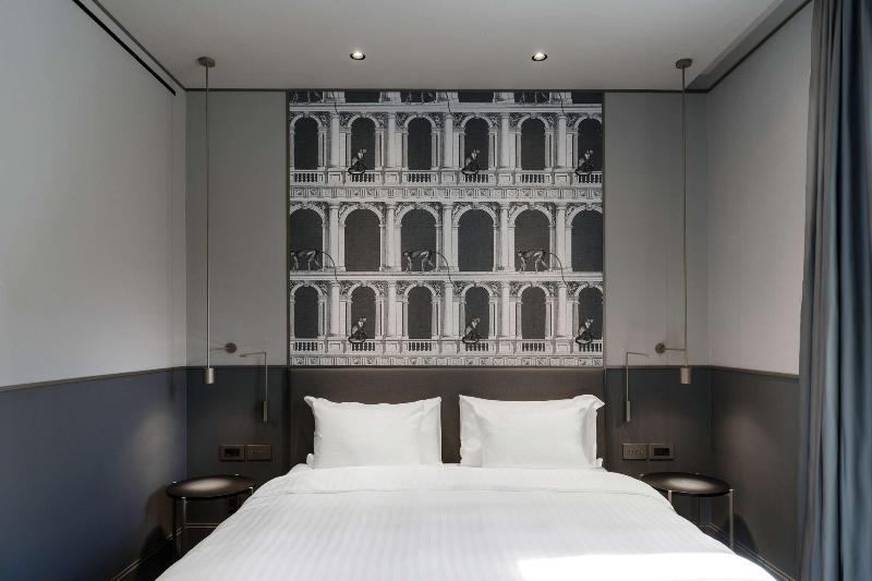 Radisson Collection Hotel Roma Antica - Oda