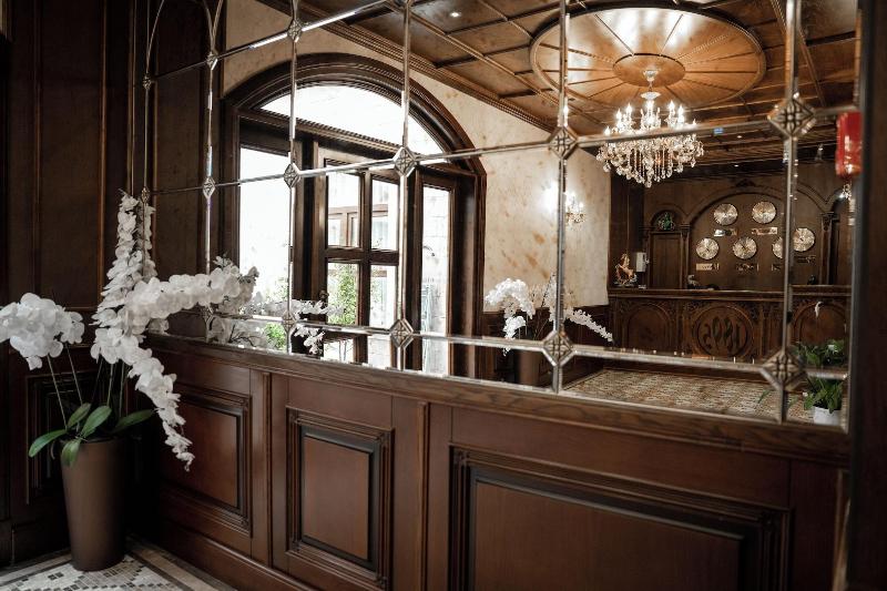 Midway Baku Hotel - Lobi
