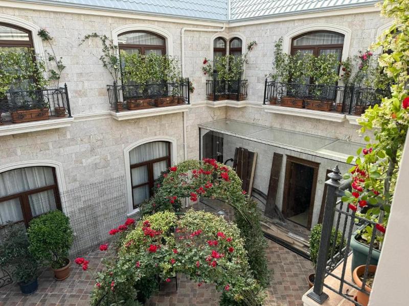Midway Baku Hotel - Genel