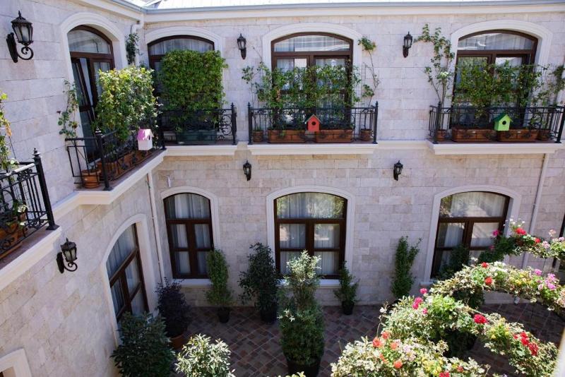 Midway Baku Hotel - Genel