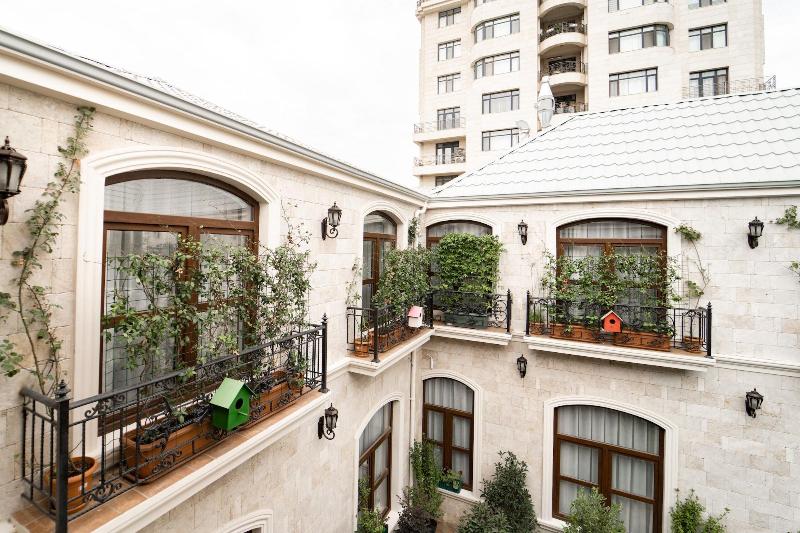 Midway Baku Hotel - Genel