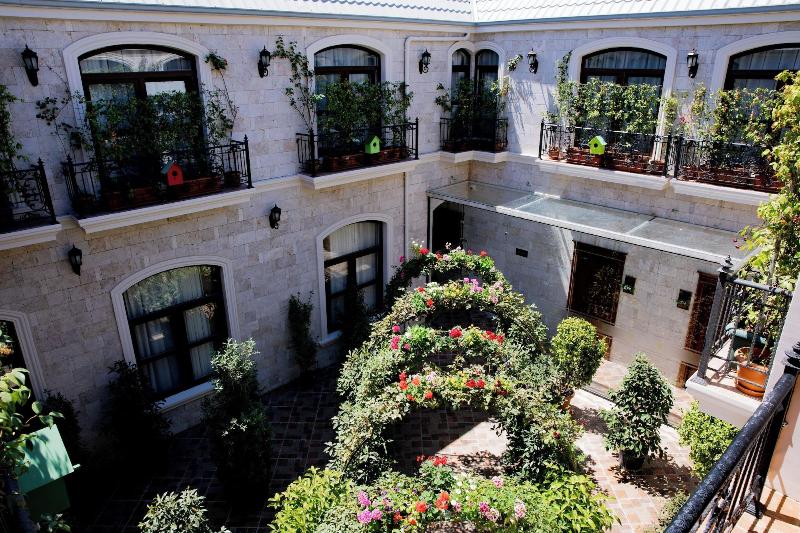 Midway Baku Hotel - Genel
