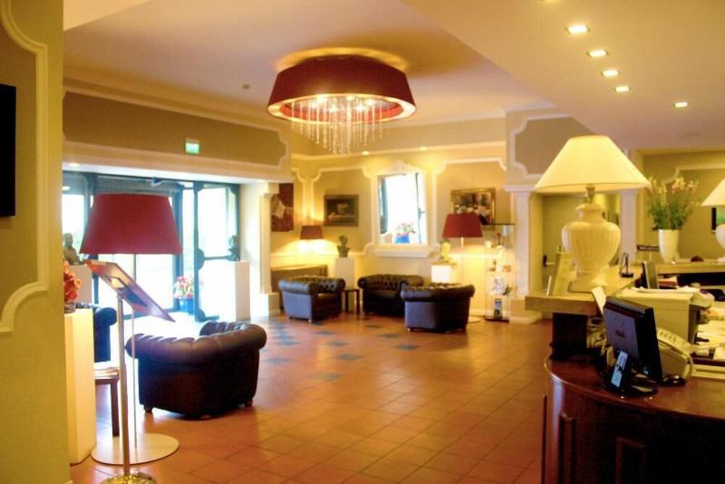 Albergo Della Roccia - Lobi