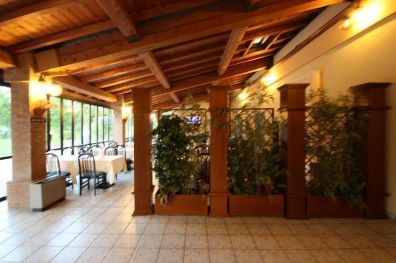 Albergo Della Roccia - Lobi