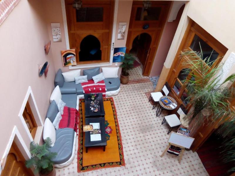 Riad Jnan Adam - Lobi