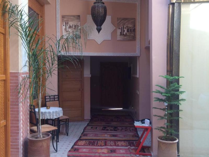 Riad Jnan Adam - Lobi