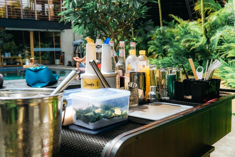 Canggu Cabana Beach Resort by Ini Vie Hospitality - Bar