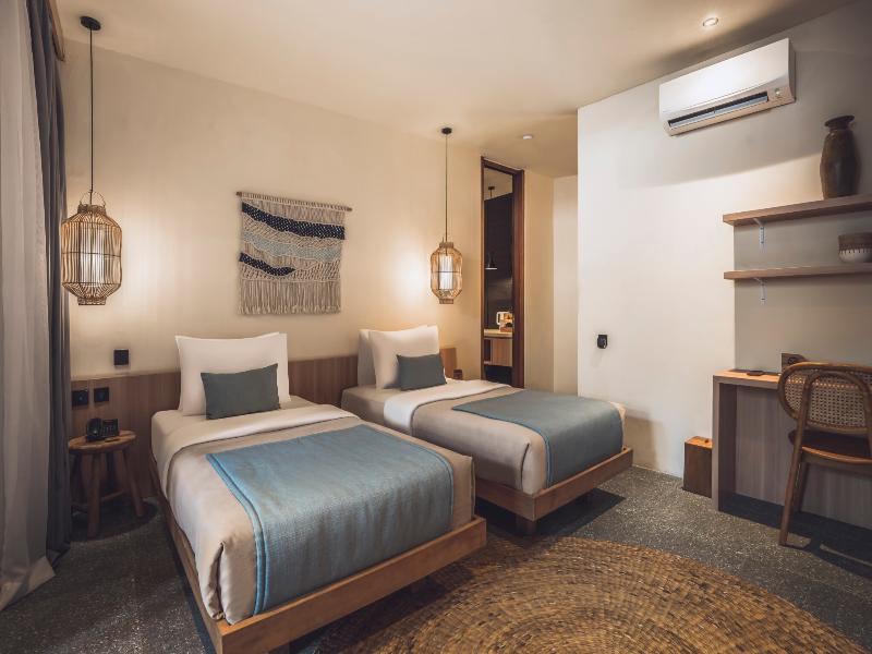 Canggu Cabana Beach Resort by Ini Vie Hospitality - Oda