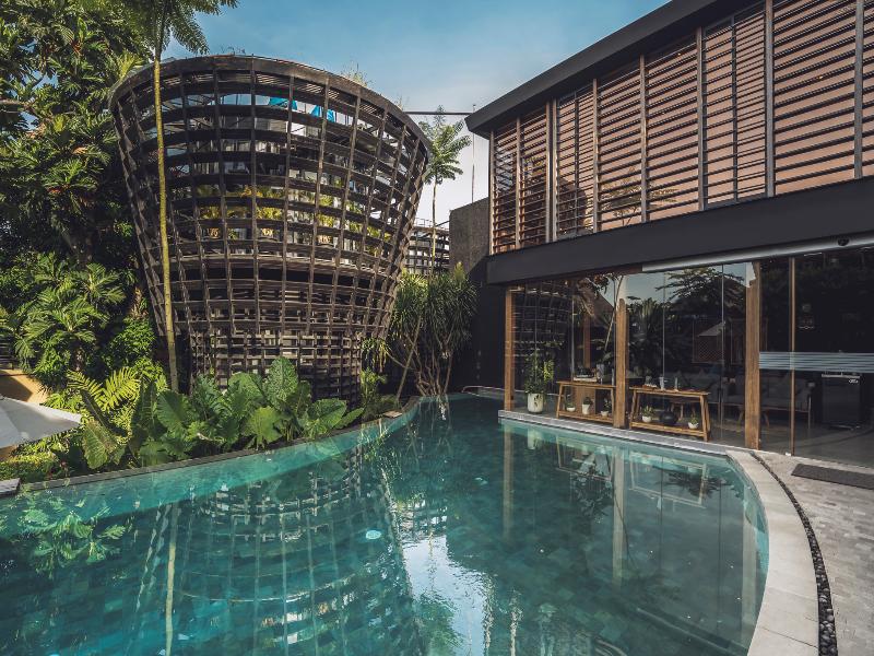 Canggu Cabana Beach Resort by Ini Vie Hospitality - Havuz