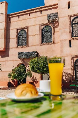 Riad Zinaida otel fotoğrafı