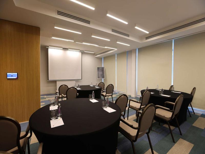 Radisson Hotel & Residence Riyadh Olaya - Genel