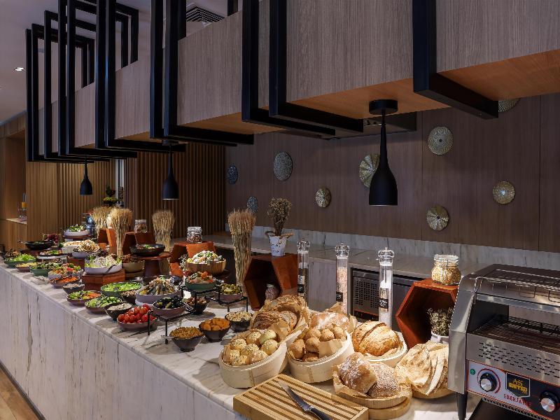 Radisson Hotel & Residence Riyadh Olaya - Restoran