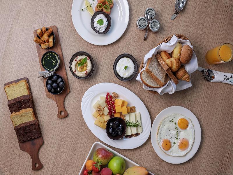 Radisson Hotel & Residence Riyadh Olaya - Restoran