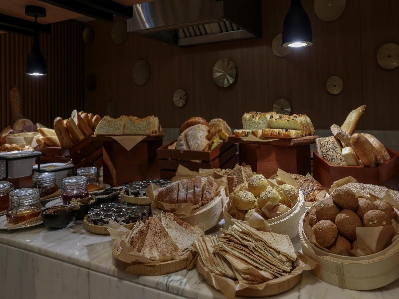 Radisson Hotel & Residence Riyadh Olaya - Restoran