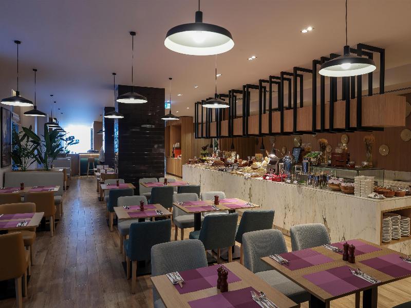 Radisson Hotel & Residence Riyadh Olaya - Restoran