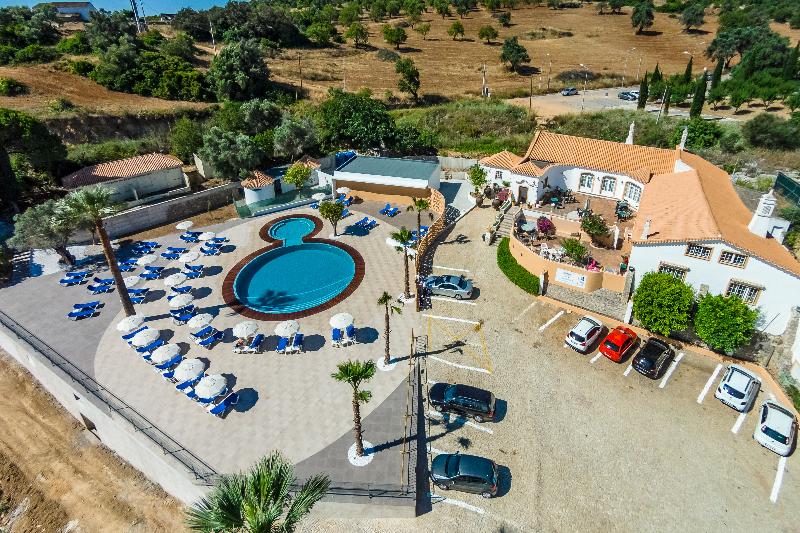 Oleandro Country Clube - Genel