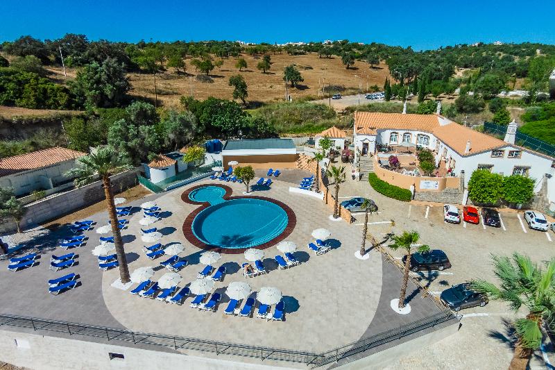 Oleandro Country Clube - Genel