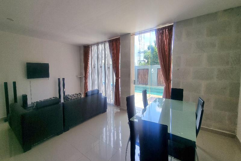 Tresna Villa 7 By Zuzu - Genel