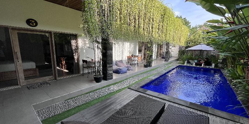 Pis Bolong Canggu By Zuzu - Genel