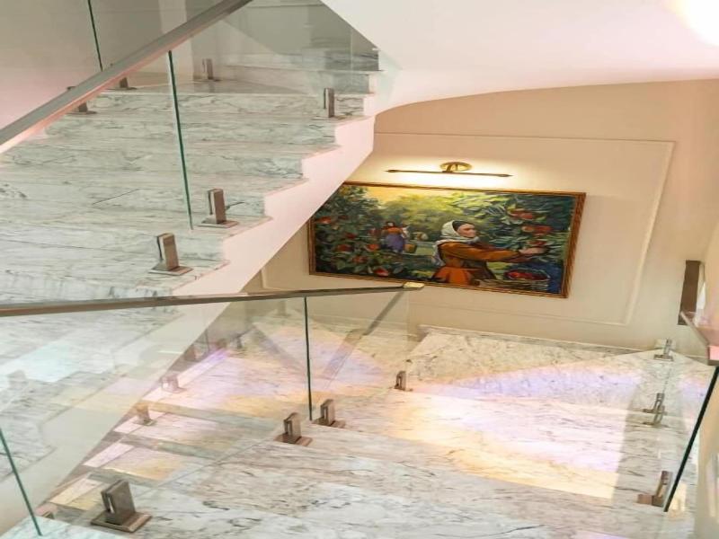Parliament Hotel & Restaurant - Lobi