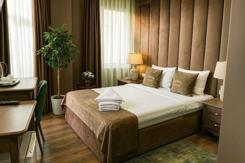 Parliament Hotel & Restaurant - Genel