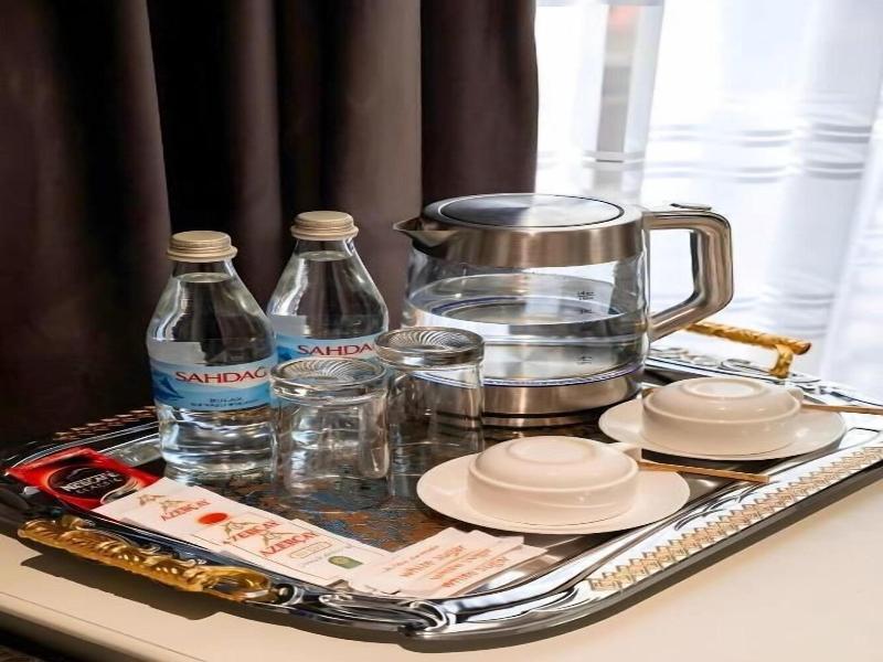 Parliament Hotel & Restaurant - Oda