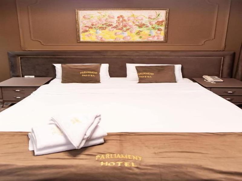 Parliament Hotel & Restaurant - Oda