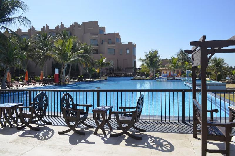 Hotel & Resort Sariya - Havuz
