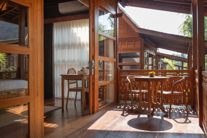 Unagi Wooden Villas By Emana - Oda