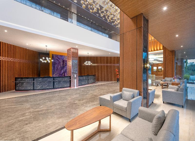 FOX HARRIS Hotel & Conventions Banjarnegara - Lobi