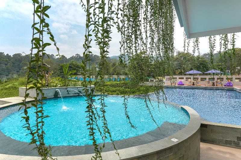 FOX HARRIS Hotel & Conventions Banjarnegara - Havuz
