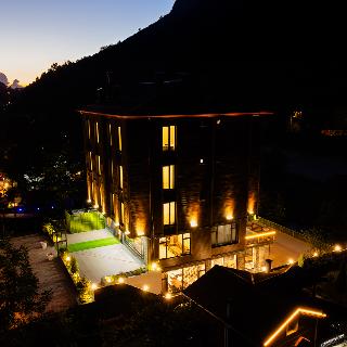 Querencia Suit Hotel