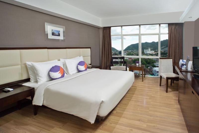 FOX Hotel Gorontalo - Oda