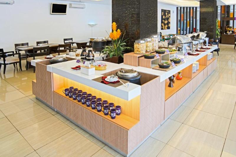FOX Hotel Gorontalo - Restoran