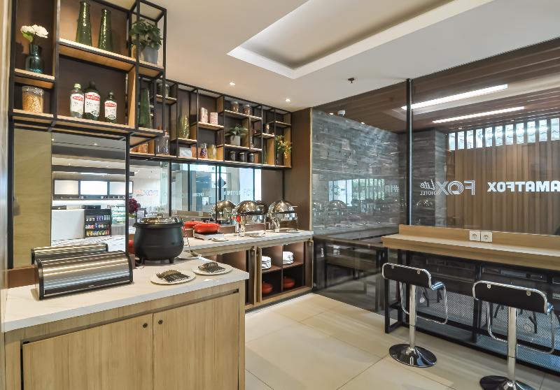 Fox Lite Hotel Grogol Jakarta - Restoran