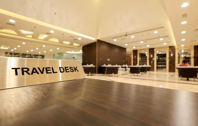 Best Western Premier M Four Hotel - Lobi