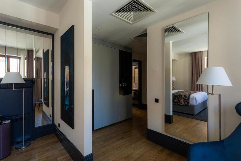Puris Moedani Boutique Hotel - Oda