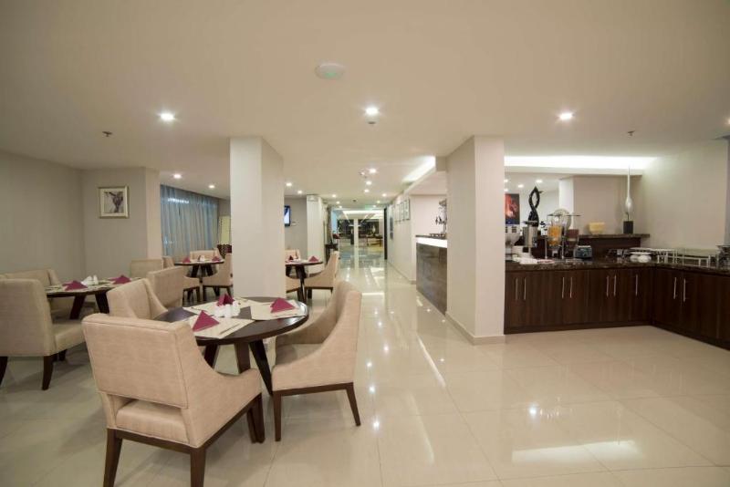 Taskeen Served Apartment - Bar