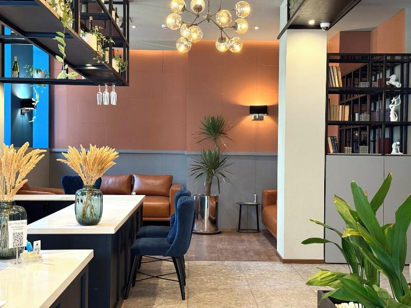 Tbilisi Edition - Design Hotel - Lobi